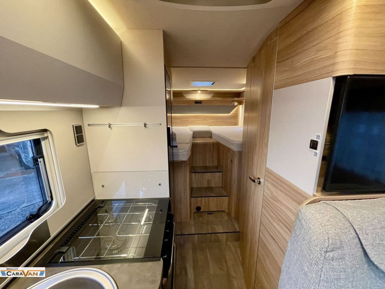 HYMER-ERIBA 580 Pure Automatik  XXL Bett Ansicht 5 für Fahrzeugdetailseite