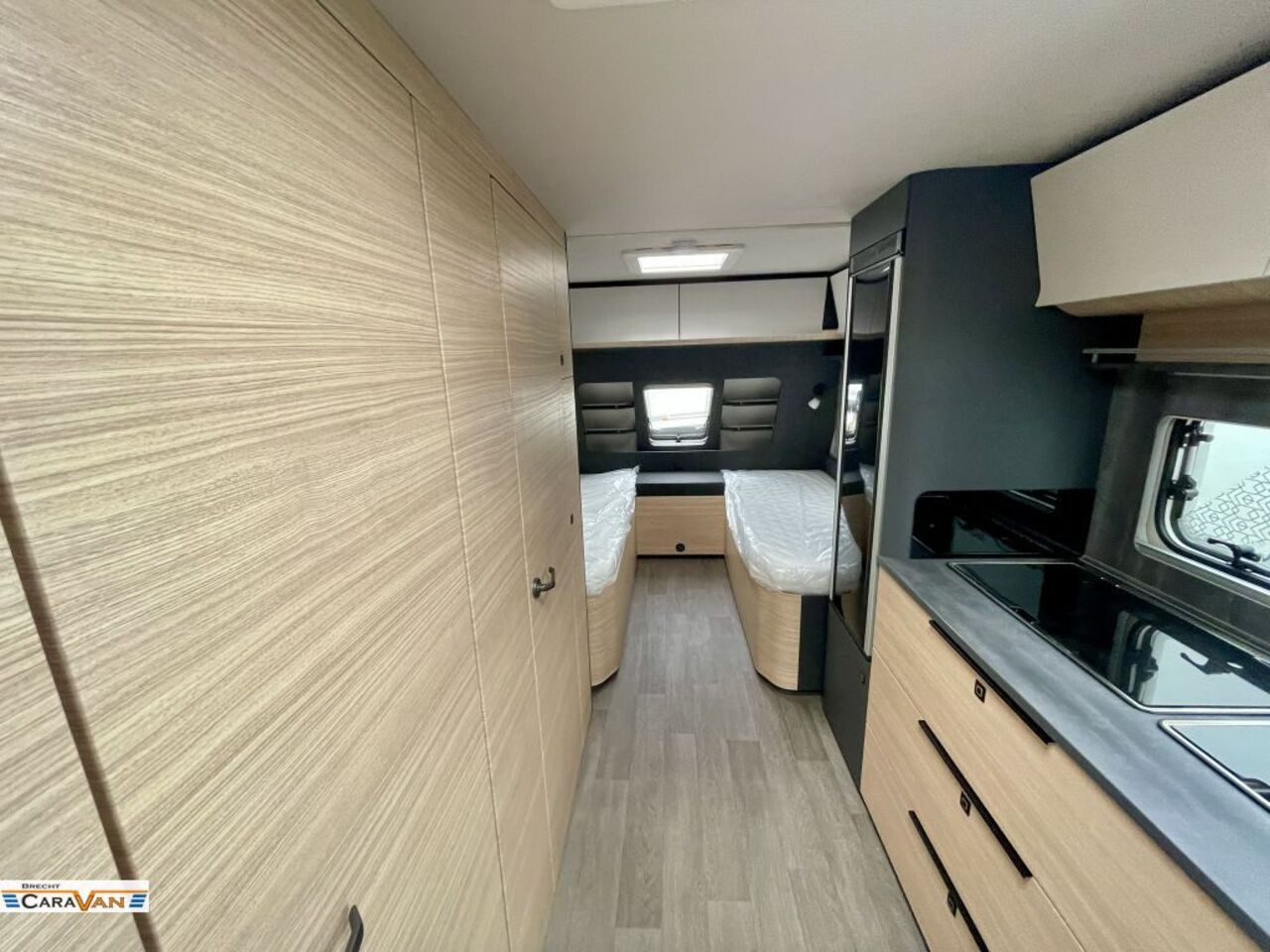 HOBBY 585 UL 7097 Eur Sparhighlight Ansicht 12 für Fahrzeugdetailseite