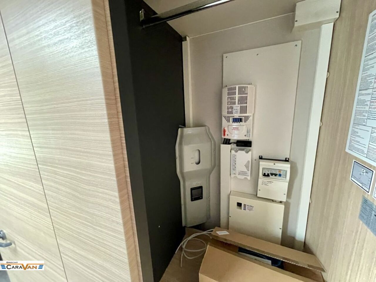 HOBBY 585 UL 7097 Eur Sparhighlight Ansicht 13 für Fahrzeugdetailseite