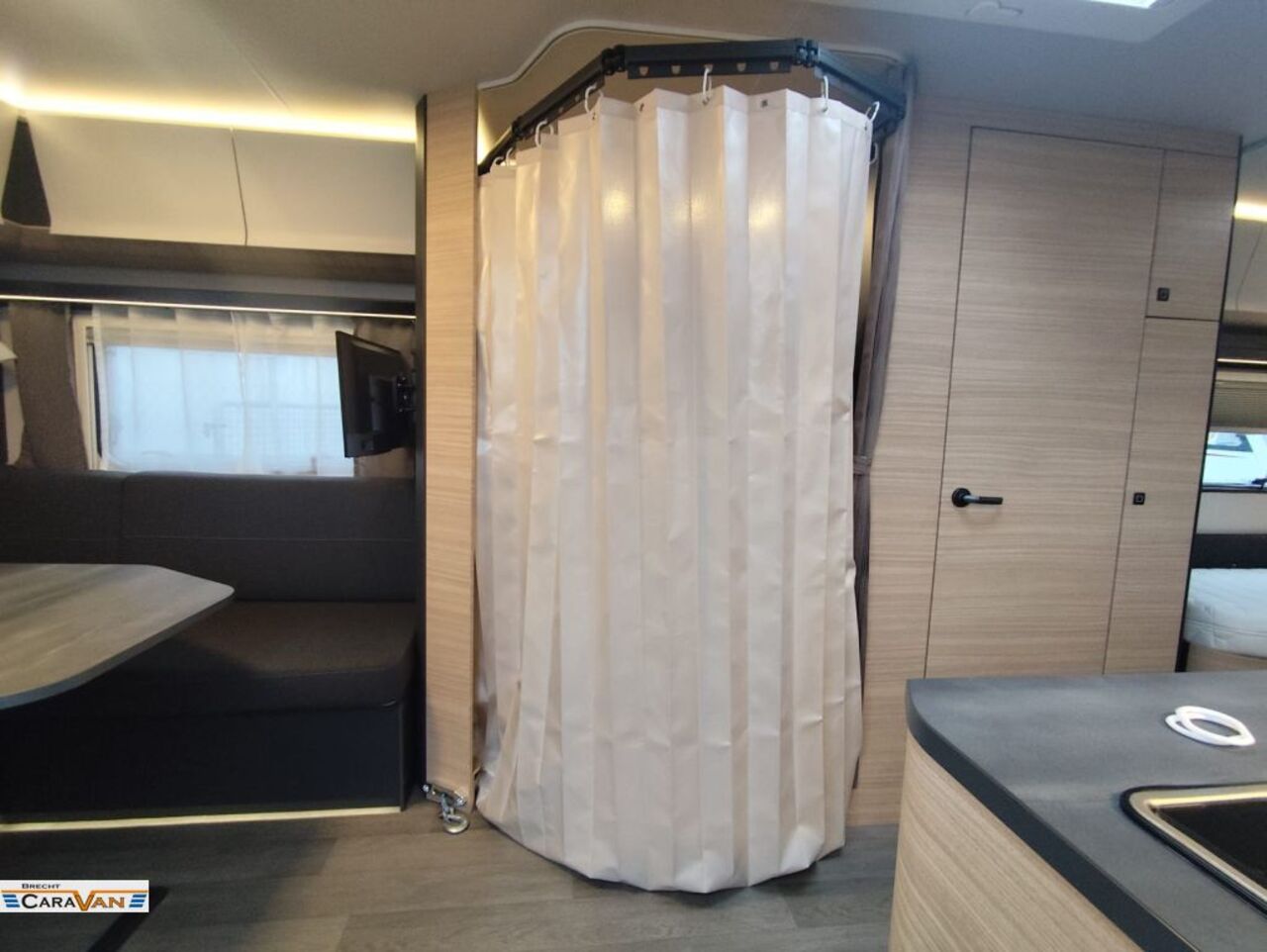 HOBBY 585 UL 7097 Eur Sparhighlight Ansicht 20 für Fahrzeugdetailseite