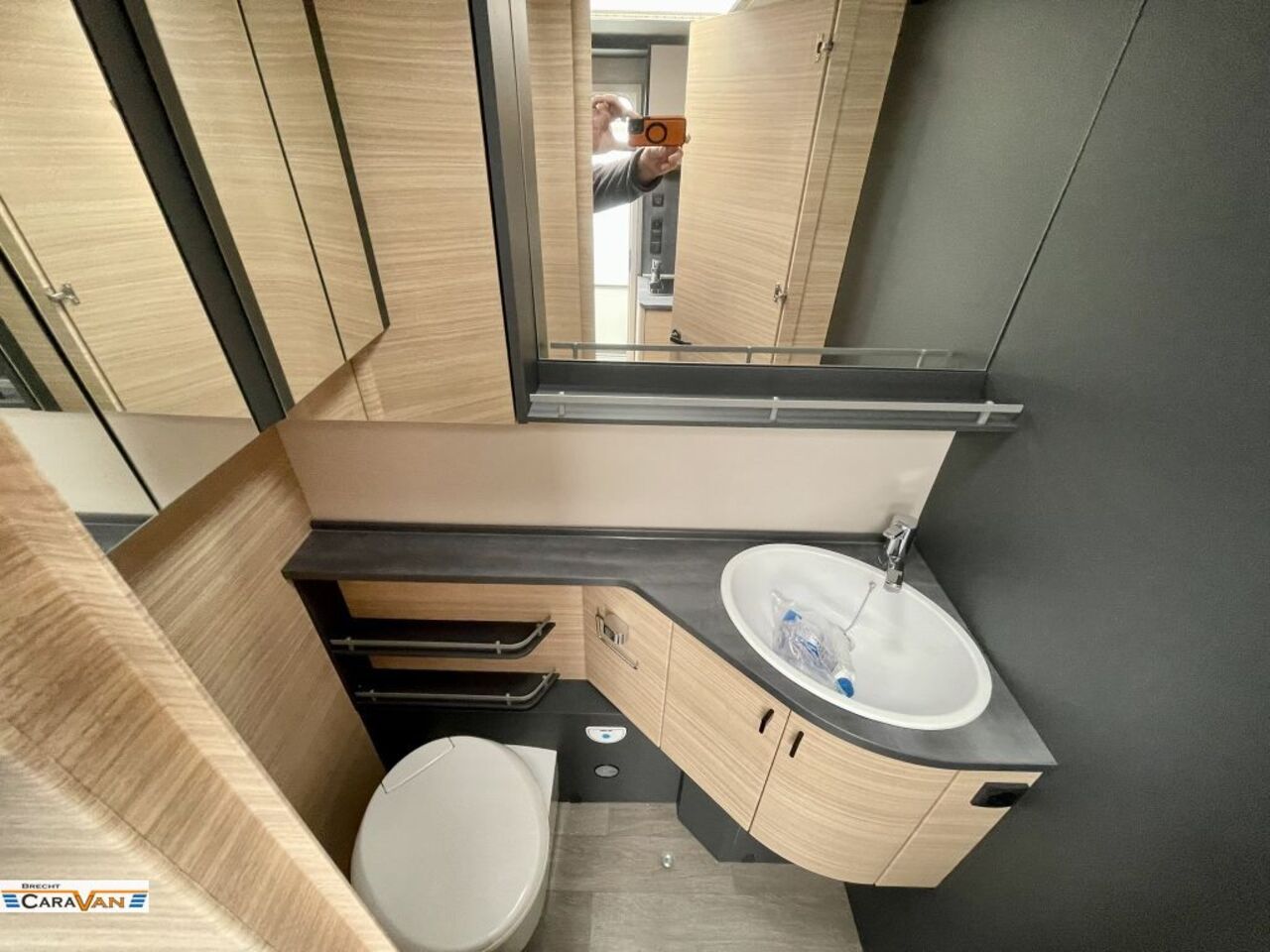 HOBBY 585 UL 7097 Eur Sparhighlight Ansicht 9 für Fahrzeugdetailseite