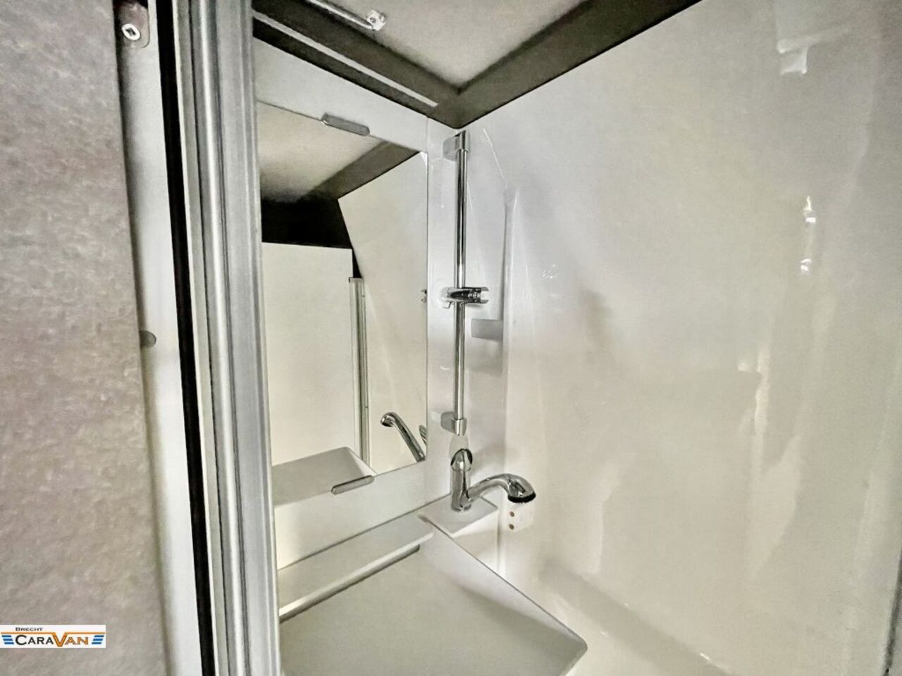 HYMER-ERIBA Grand Canyon S 4x4 Allrad MESSE ANGEBOTE ON TOP Ansicht 18 für Fahrzeugdetailseite