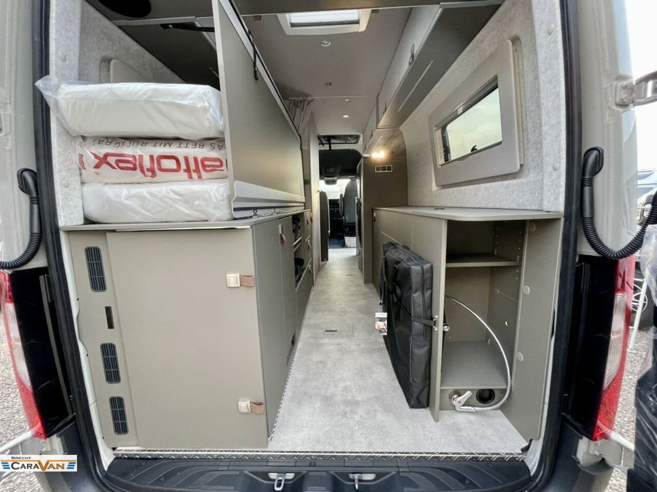 HYMER-ERIBA Grand Canyon S 4x4 Allrad MESSE ANGEBOTE ON TOP Ansicht 6 für Fahrzeugdetailseite