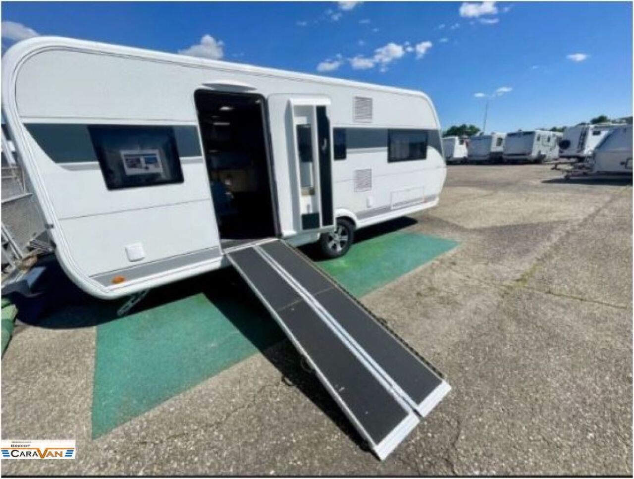 HOBBY 585 UL mit Tageszl. 5560 Eur billiger Ansicht 1 für Fahrzeugdetailseite