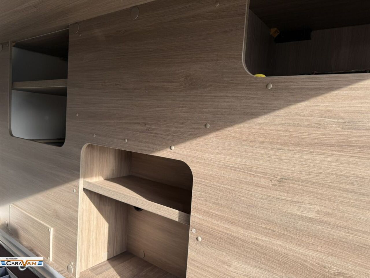 CARADO 447 Pro+ Automatik/6E/Hubbett Ansicht 14 für Fahrzeugdetailseite