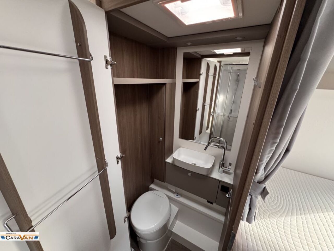 CARADO 447 Pro+ Alle Pakete/Combi 64 Ansicht 17 für Fahrzeugdetailseite