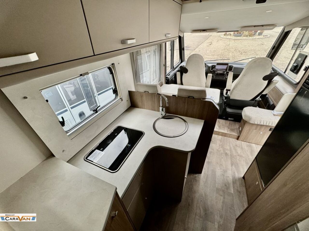 CARADO 338 pro+ 8G/Combi6E/el.Bremse uvm Ansicht 11 für Fahrzeugdetailseite