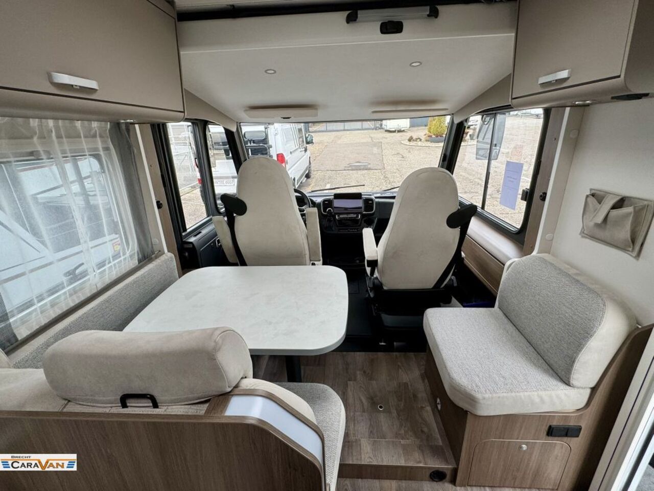 CARADO 447 Pro+ 8G/Combi 6E/el.Bremse uvm. Ansicht 6 für Fahrzeugdetailseite