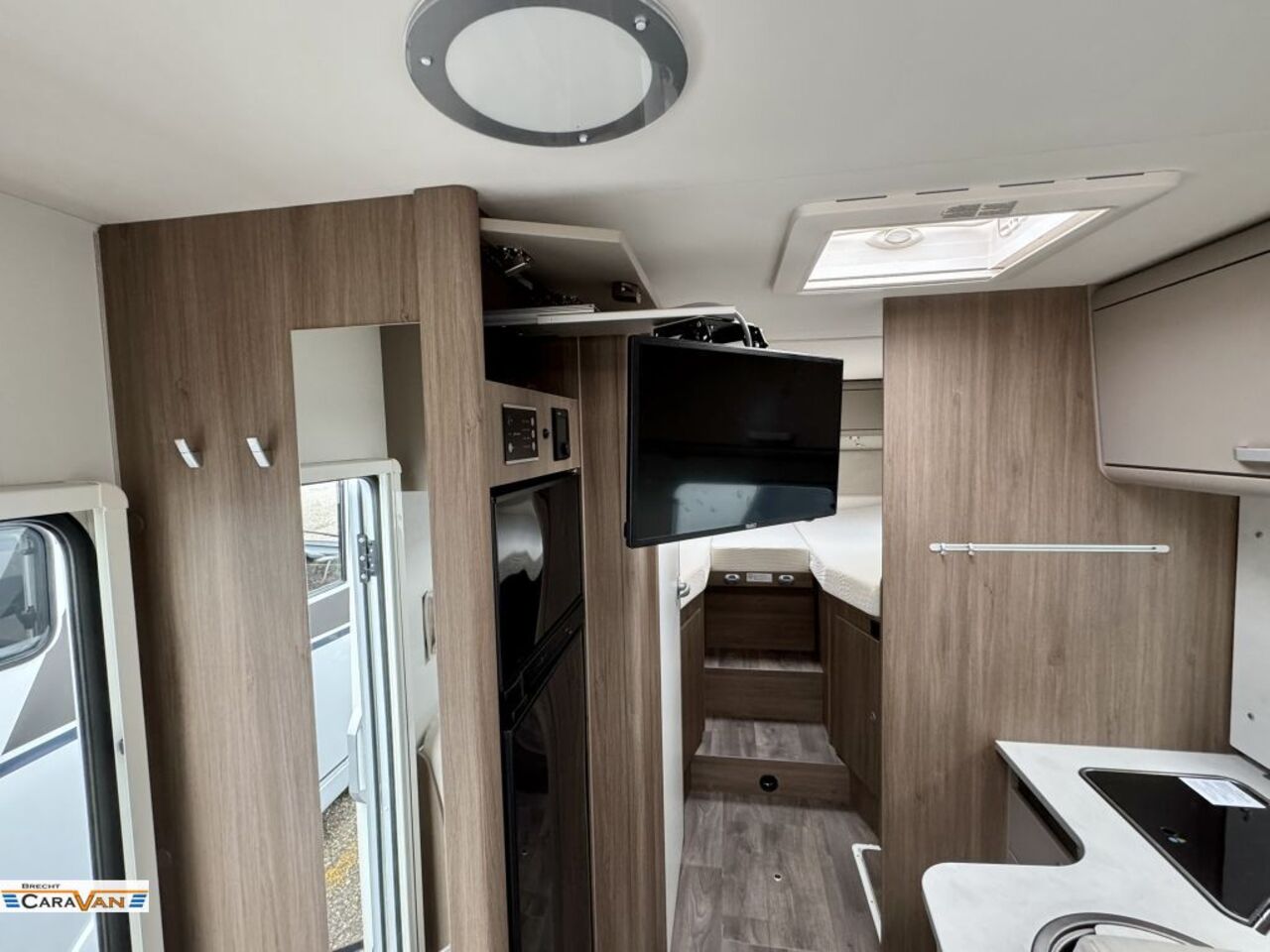 CARADO 447 Pro+ 8G/Combi 6E/el.Bremse uvm. Ansicht 8 für Fahrzeugdetailseite