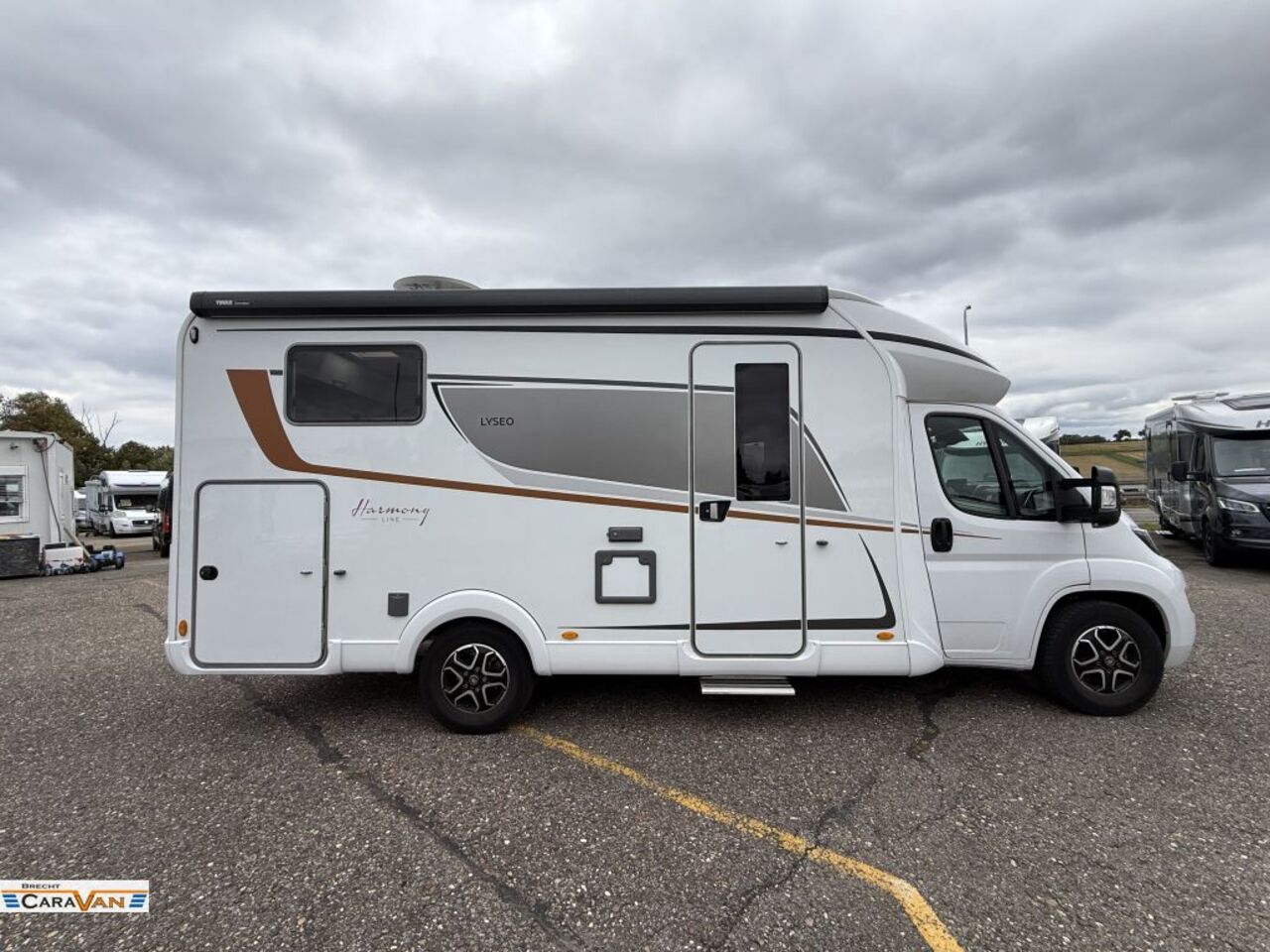 BÜRSTNER 690 G Harmony Line Hubbett / Dachklima Ansicht 18 für Fahrzeugdetailseite