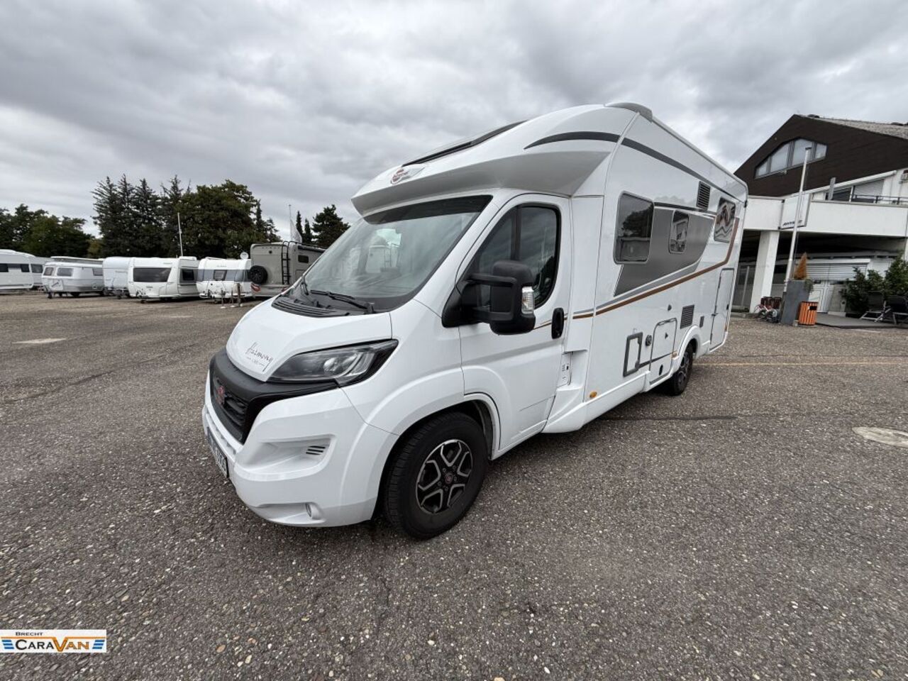 BÜRSTNER 690 G Harmony Line Hubbett / Dachklima Ansicht 22 für Fahrzeugdetailseite