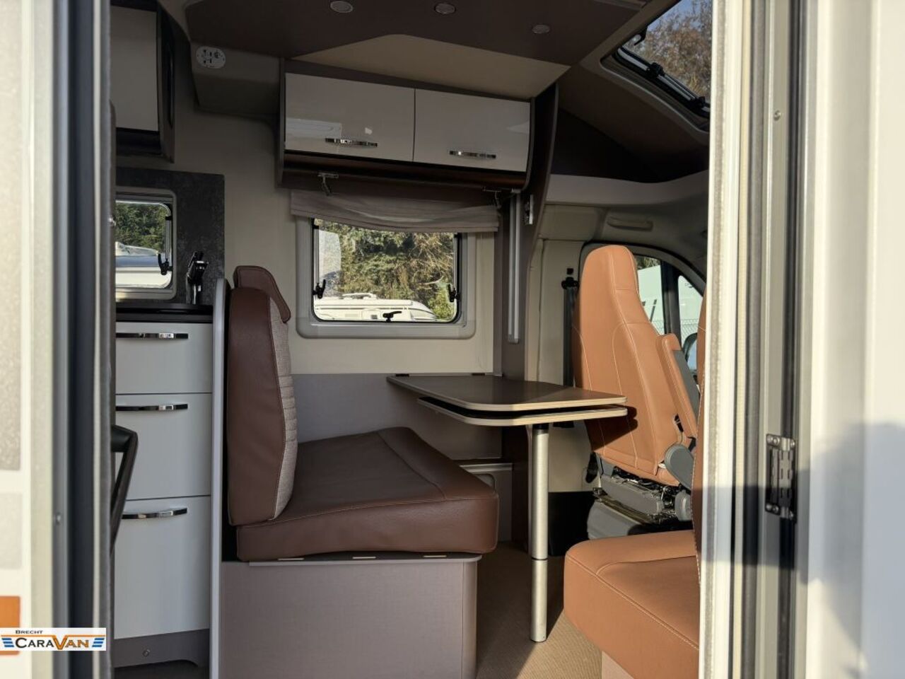 BÜRSTNER 690 G Harmony Line Doppelboden/Isofix ... Ansicht 5 für Fahrzeugdetailseite