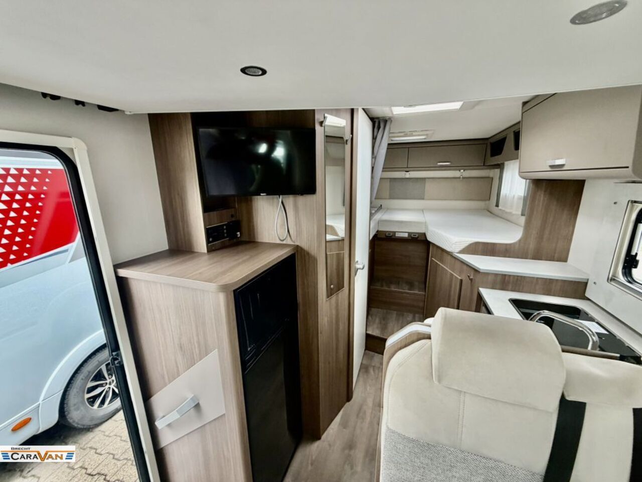 CARADO 338 pro+ Automatik/Safety Paket/Hubbett Ansicht 18 für Fahrzeugdetailseite