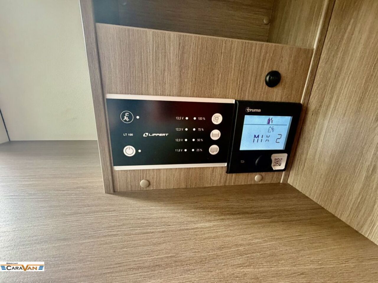 CARADO 338 pro+ Automatik/Safety Paket/Hubbett Ansicht 25 für Fahrzeugdetailseite
