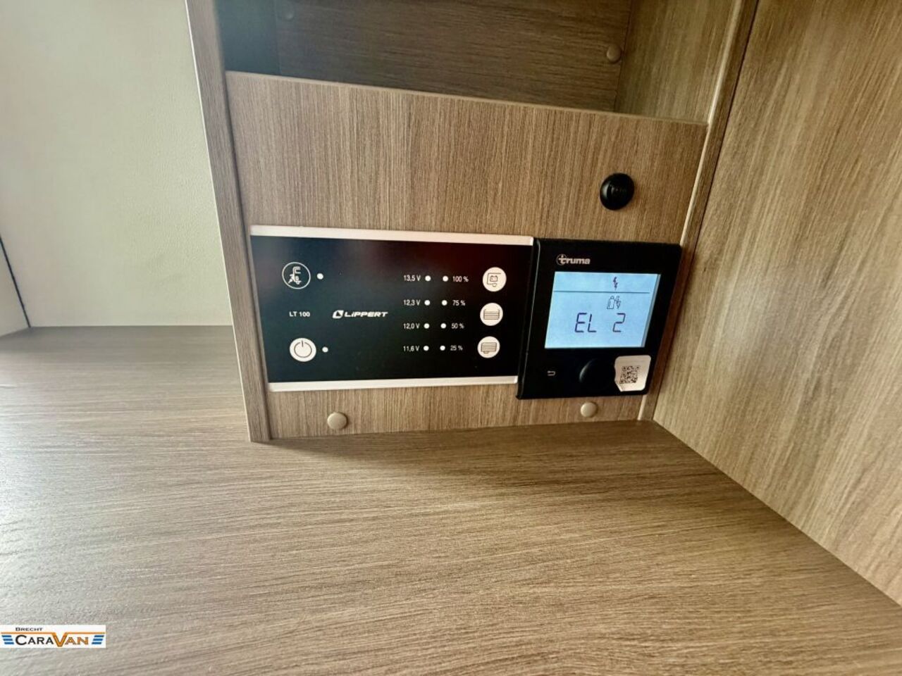 CARADO 338 pro+ Automatik/Safety Paket/Hubbett Ansicht 26 für Fahrzeugdetailseite