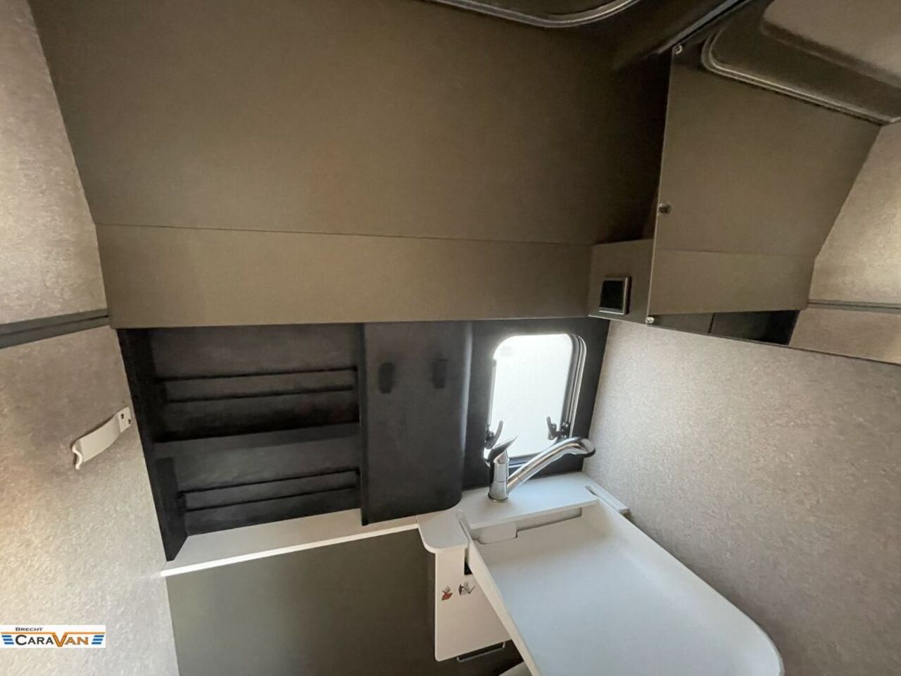 HYMER-ERIBA Grand Canyon S CrossOver AHK/Solar/Autarkiepaket Ansicht 13 für Fahrzeugdetailseite