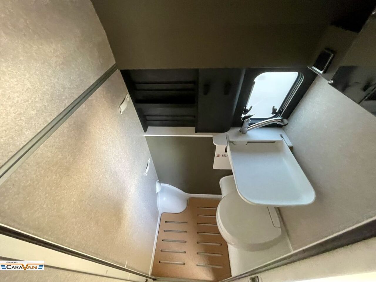 HYMER-ERIBA Grand Canyon S CrossOver AHK/Solar/Autarkiepaket Ansicht 14 für Fahrzeugdetailseite