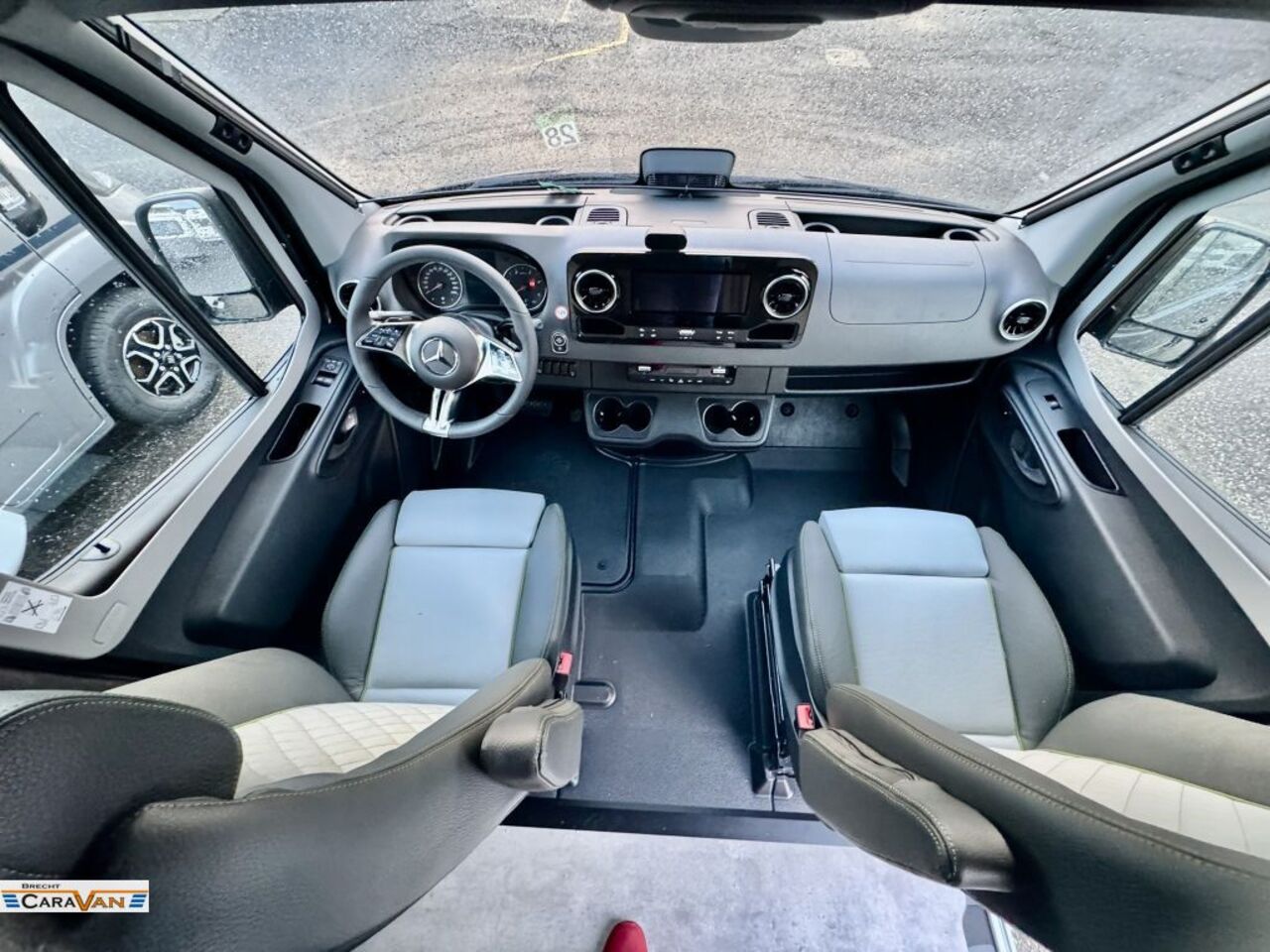 HYMER-ERIBA Grand Canyon S CrossOver AHK/Solar/Autarkiepaket Ansicht 17 für Fahrzeugdetailseite