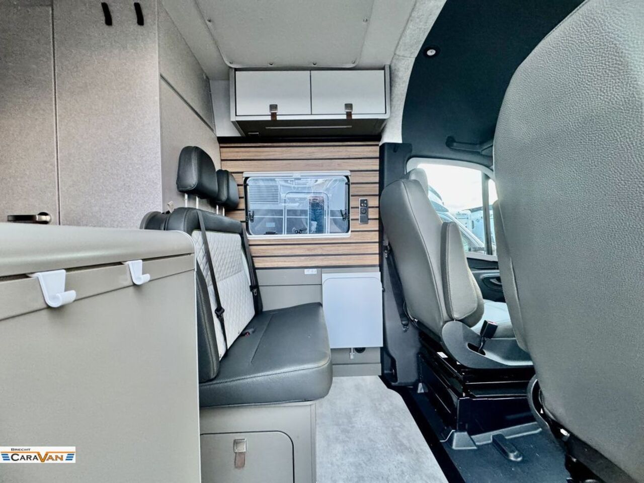 HYMER-ERIBA Grand Canyon S CrossOver AHK/Solar/Autarkiepaket Ansicht 3 für Fahrzeugdetailseite