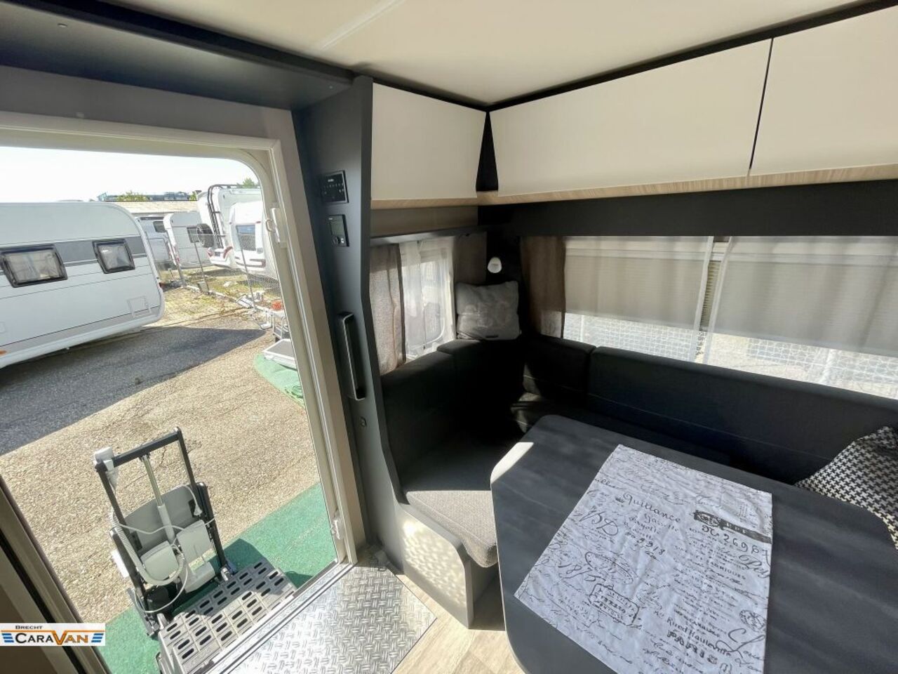 HOBBY 585 UL barriefreie Türe+Umbau Ansicht 8 für Fahrzeugdetailseite