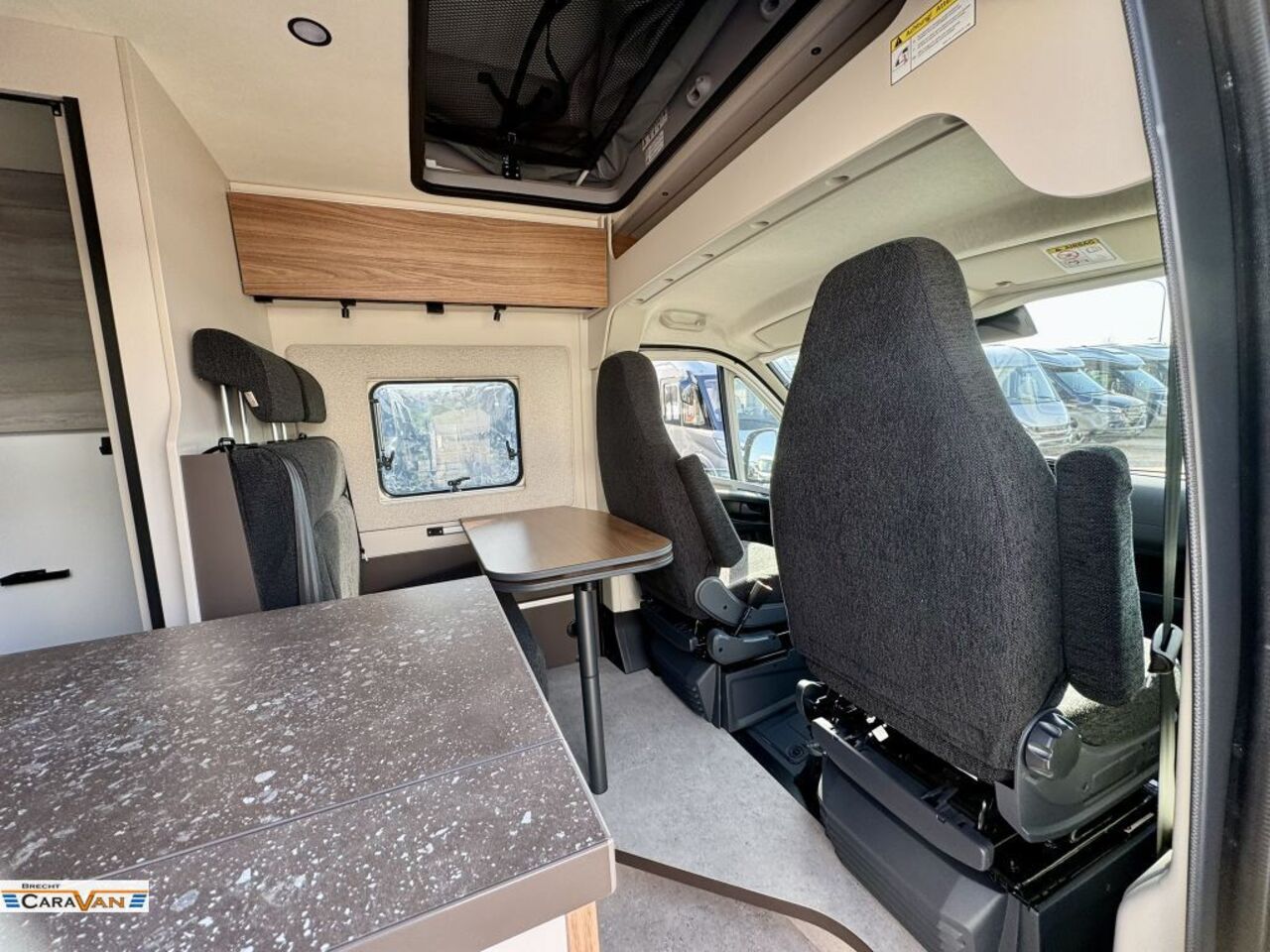 BÜRSTNER PC 6.0 Schlafdach, Automatik Ansicht 3 für Fahrzeugdetailseite