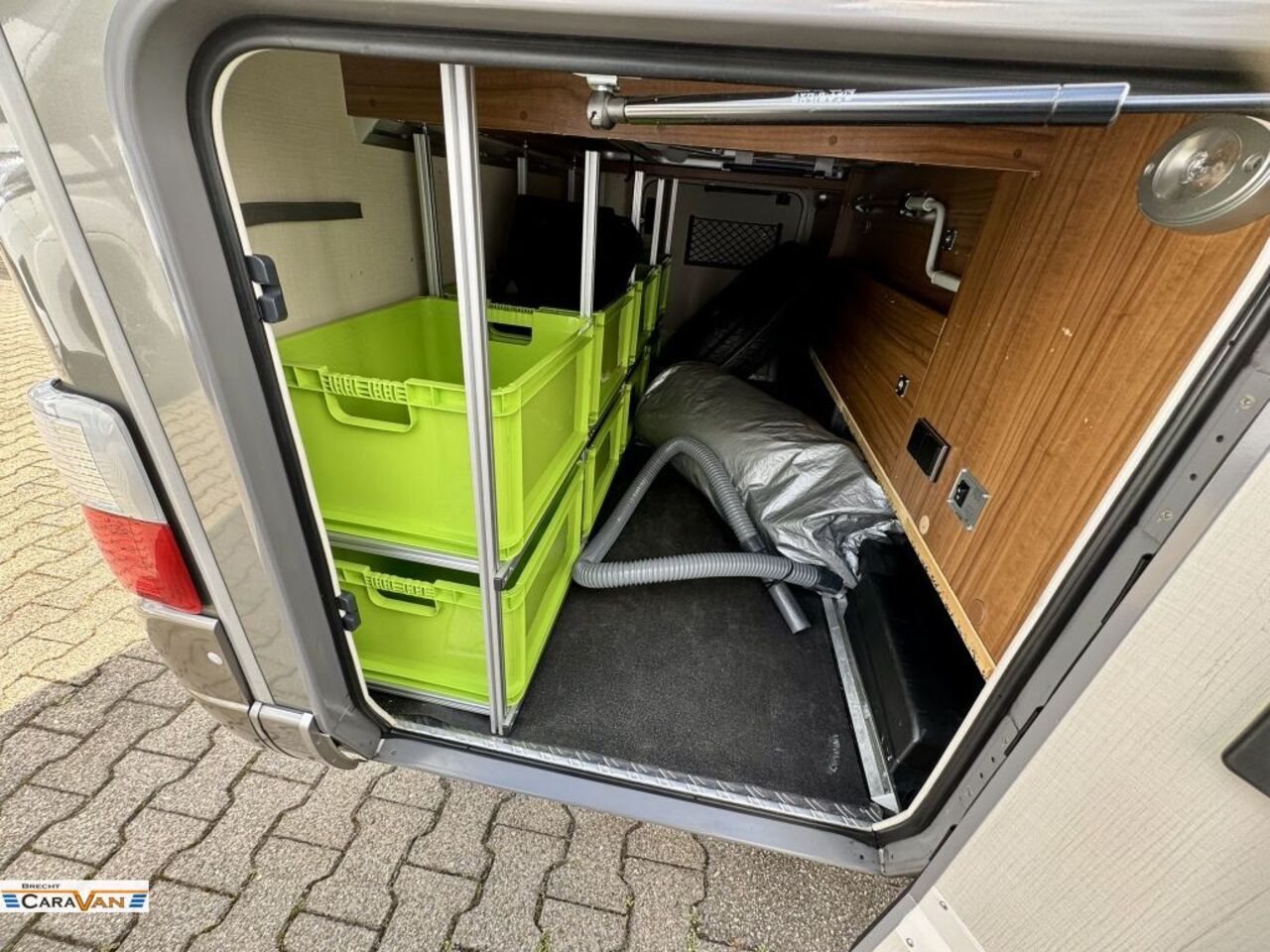 HYMER-ERIBA 598 PremiumLine Stützen/Klima/GFK Ansicht 5 für Fahrzeugdetailseite