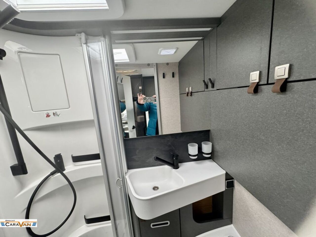 HYMER-ERIBA 580 CrossTrail AHK,Solar/Leder Ansicht 14 für Fahrzeugdetailseite