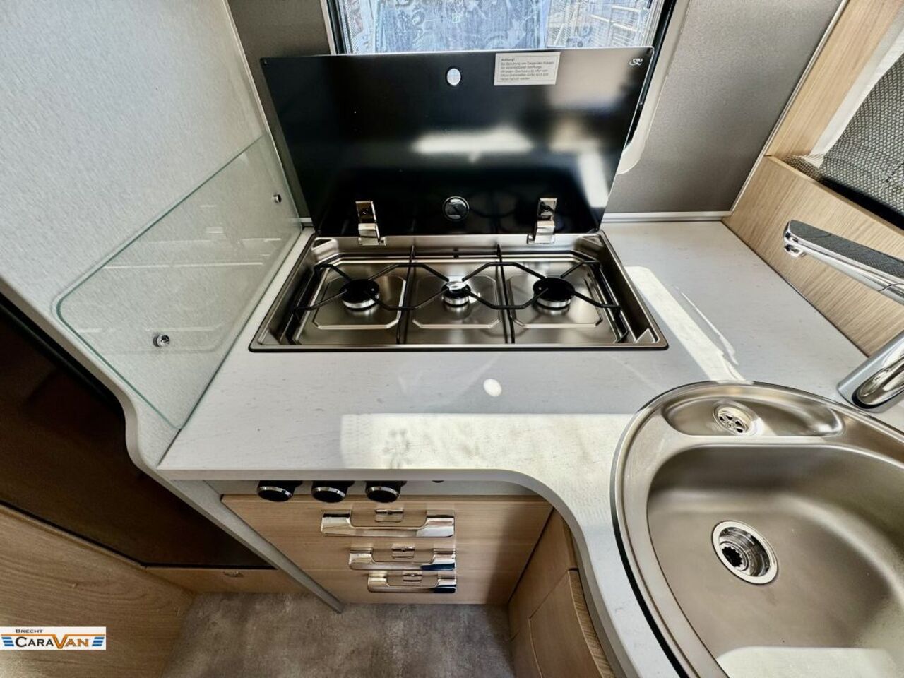 HYMER-ERIBA I 600 BlackLine über 27.000 Euro Ersparnis! Ansicht 12 für Fahrzeugdetailseite