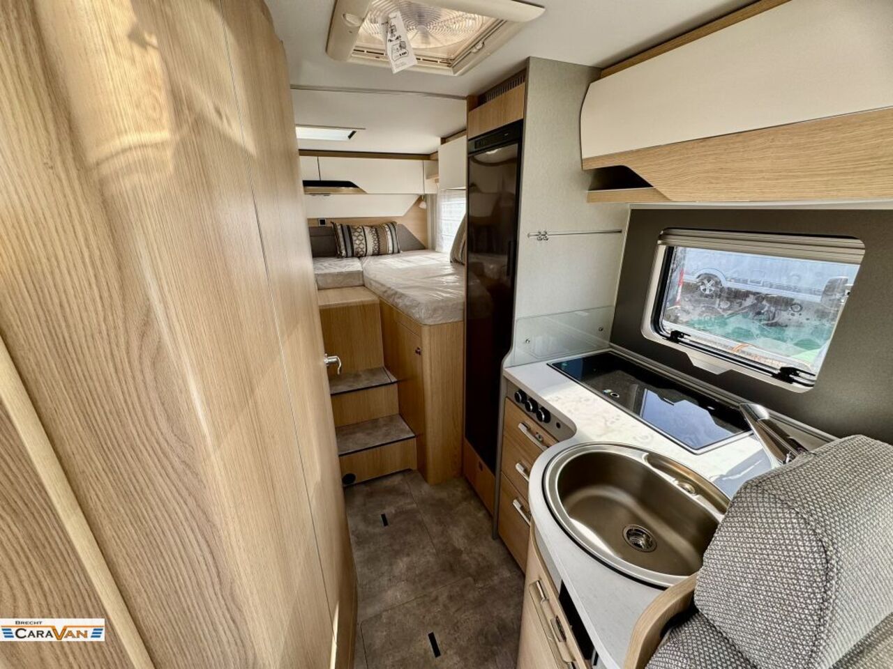 HYMER-ERIBA I 600 BlackLine über 27.000 Euro Ersparnis! Ansicht 5 für Fahrzeugdetailseite