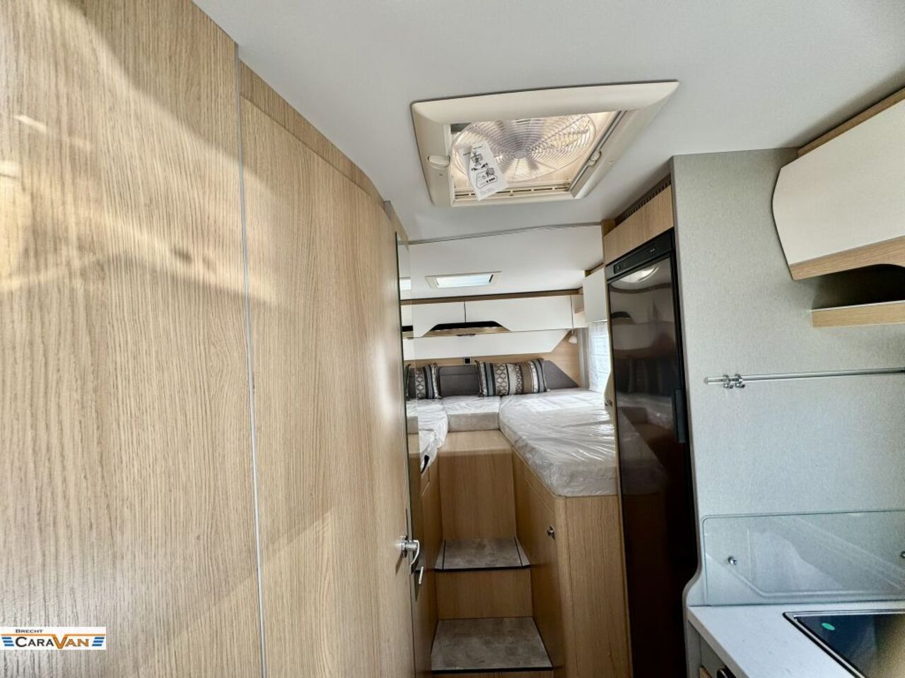 HYMER-ERIBA I 600 BlackLine über 27.000 Euro Ersparnis! Ansicht 6 für Fahrzeugdetailseite