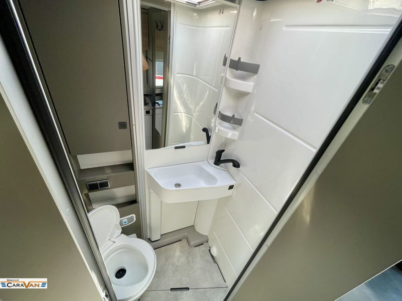 HYMER-ERIBA 600 3.5 t, Hubbett, Smart Battery Ansicht 11 für Fahrzeugdetailseite