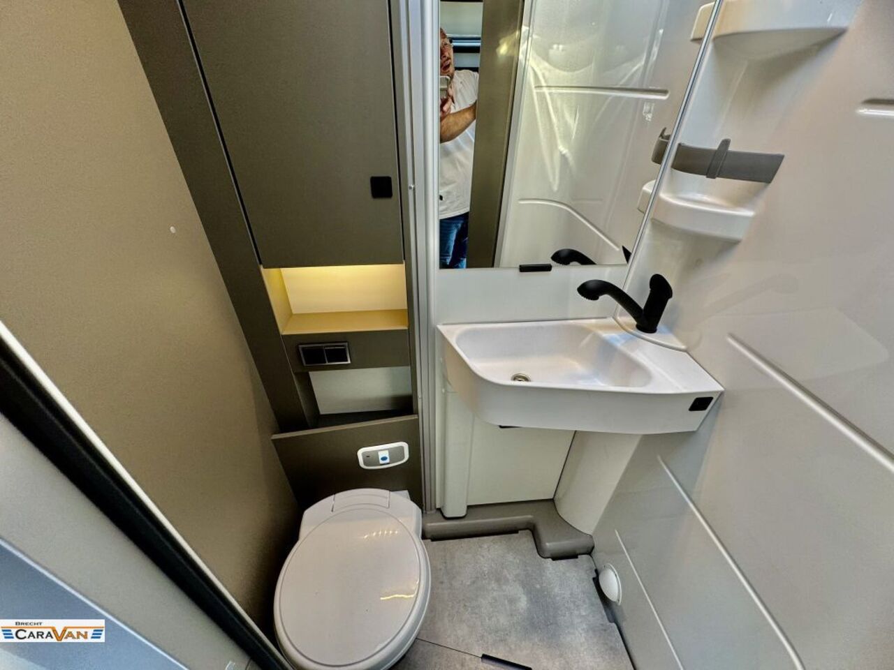 HYMER-ERIBA 600 Hubbett/LiPo/We.Ri./5G Ansicht 10 für Fahrzeugdetailseite