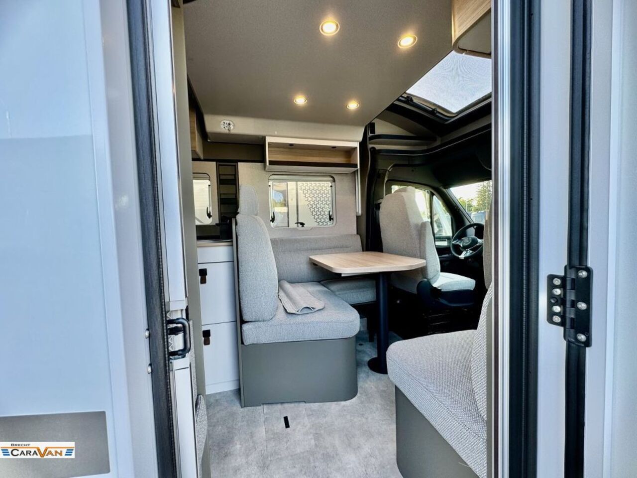 HYMER-ERIBA 600 Hubbett/LiPo/We.Ri./5G Ansicht 18 für Fahrzeugdetailseite