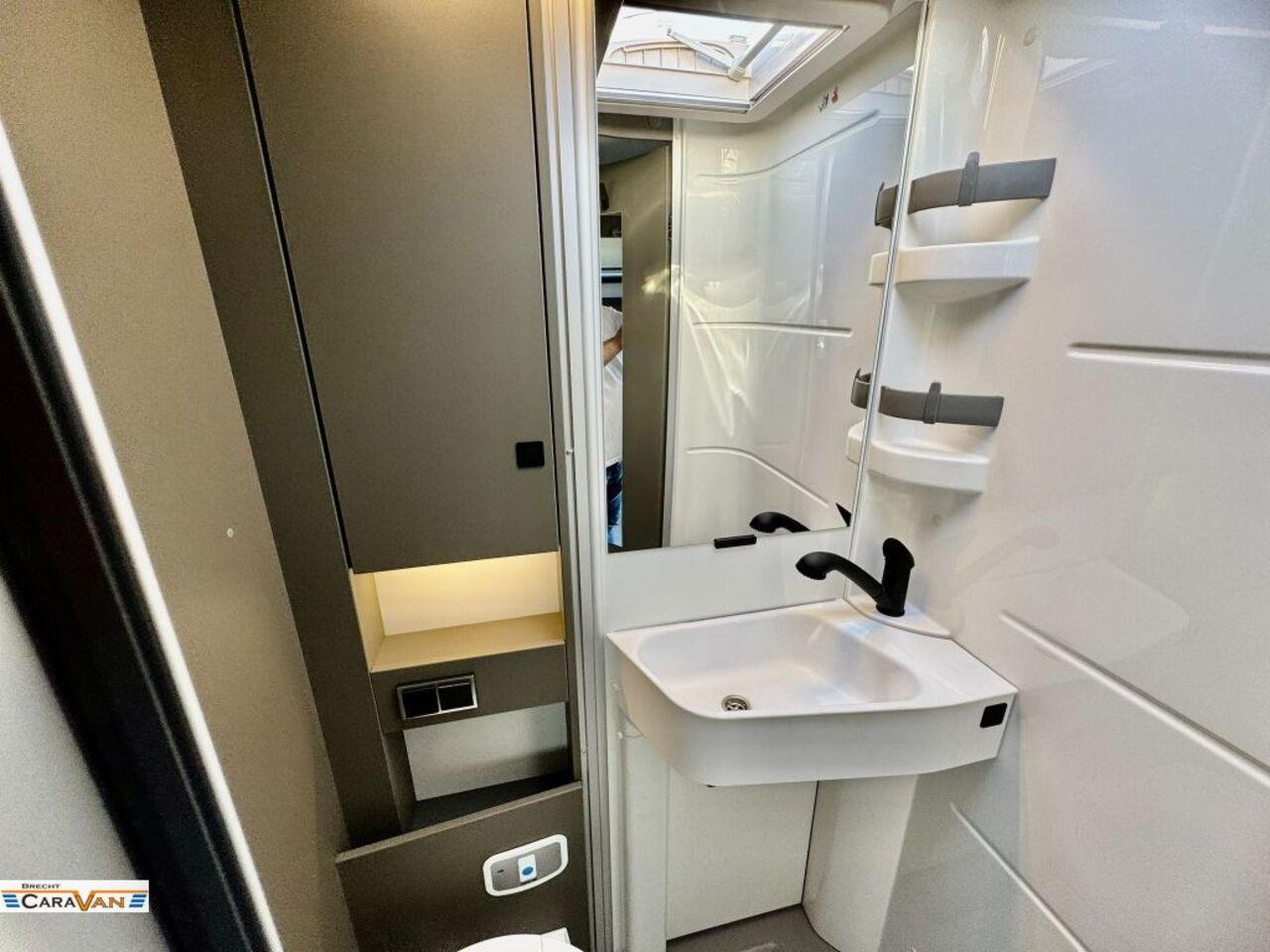 HYMER-ERIBA 600 Hubbett/LiPo/We.Ri./5G Ansicht 9 für Fahrzeugdetailseite