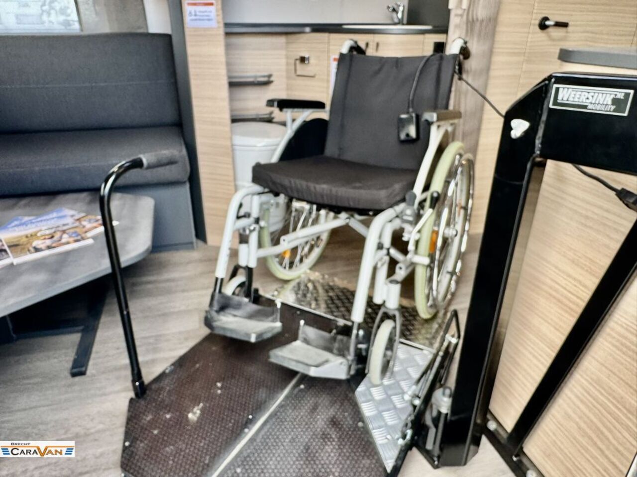 HOBBY 585 UL Barrierefrei Hublift Neuheit Ansicht 9 für Fahrzeugdetailseite
