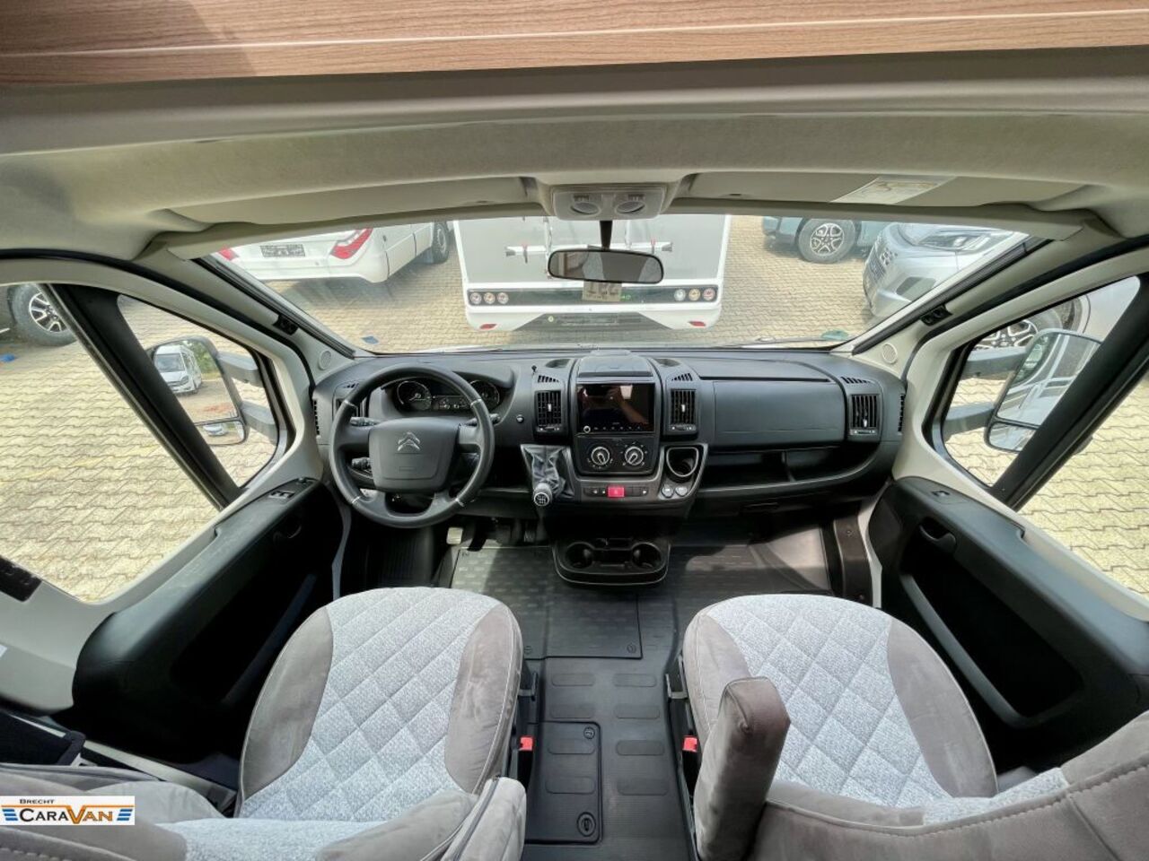 CARADO 338 Edition15 Ansicht 9 für Fahrzeugdetailseite