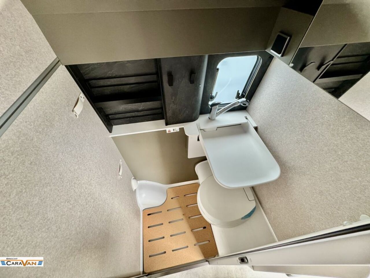 HYMER-ERIBA Grand Canyon S CrossOver SUPER SUMMER SALE Ansicht 11 für Fahrzeugdetailseite