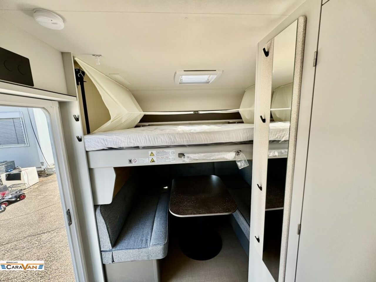 BÜRSTNER Plus 510 TK TOP Preis mit Kinderstockbett Ansicht 5 für Fahrzeugdetailseite