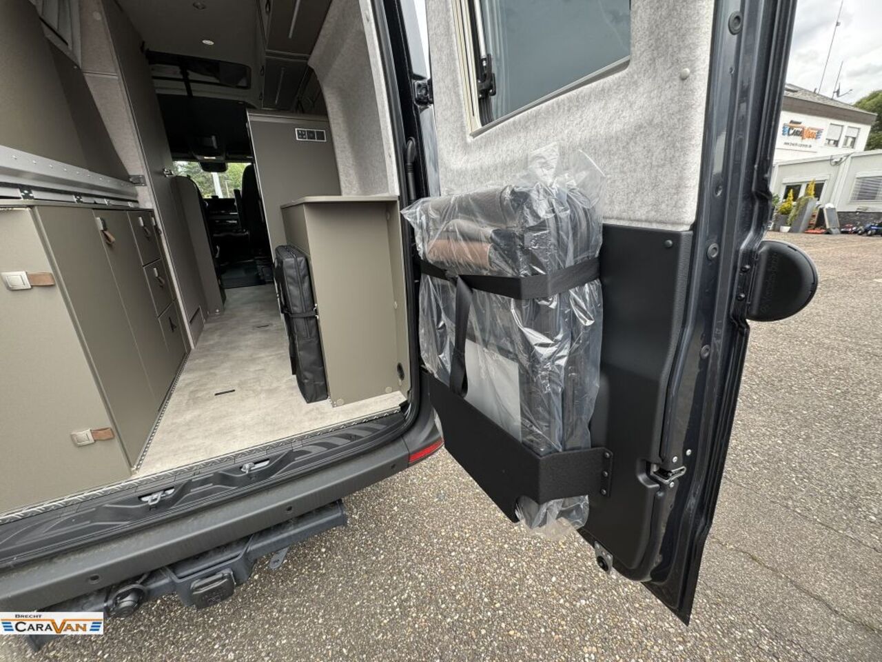 HYMER-ERIBA GRAND CANYON S 600 CROSSOVER 4x4 SUPER SUPER SALE Ansicht 6 für Fahrzeugdetailseite