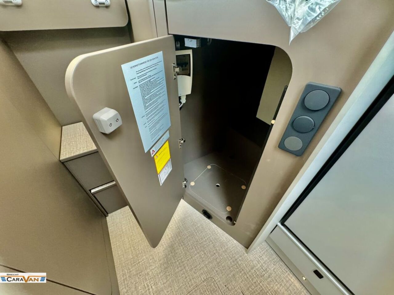 BÜRSTNER 690 TD mit Sicherheits-Assistenten Ansicht 14 für Fahrzeugdetailseite