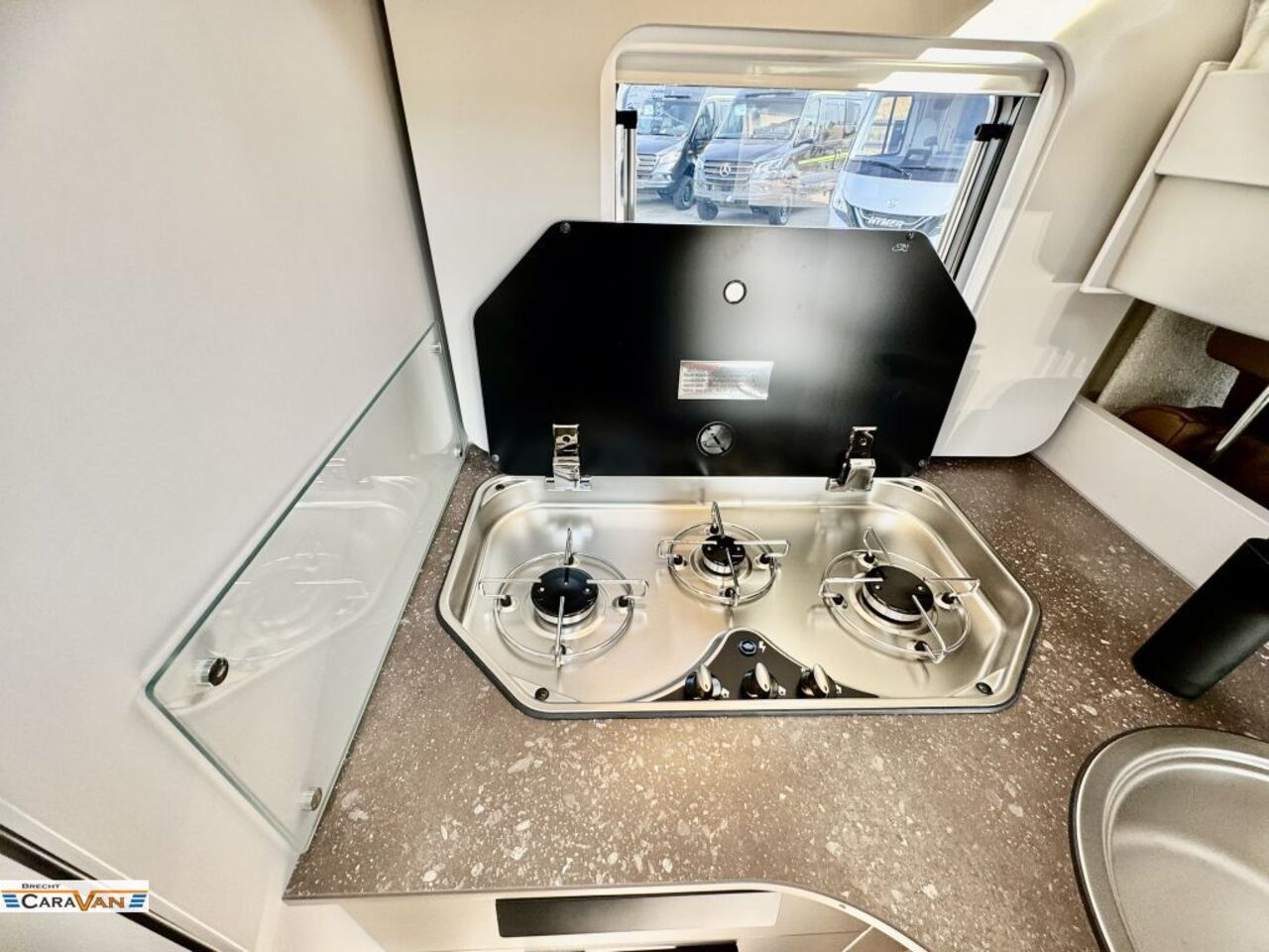 BÜRSTNER 690 TD mit Sicherheits-Assistenten Ansicht 6 für Fahrzeugdetailseite
