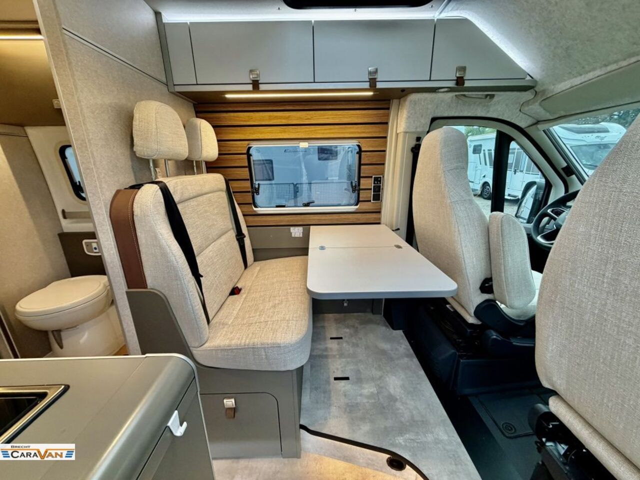 HYMER-ERIBA Yellowstone 601 Automatik/Schlafdach/AT-Reifen Ansicht 3 für Fahrzeugdetailseite