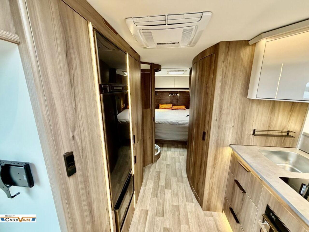 KABE 780 DGLE B10 Queensbett Ansicht 8 für Fahrzeugdetailseite