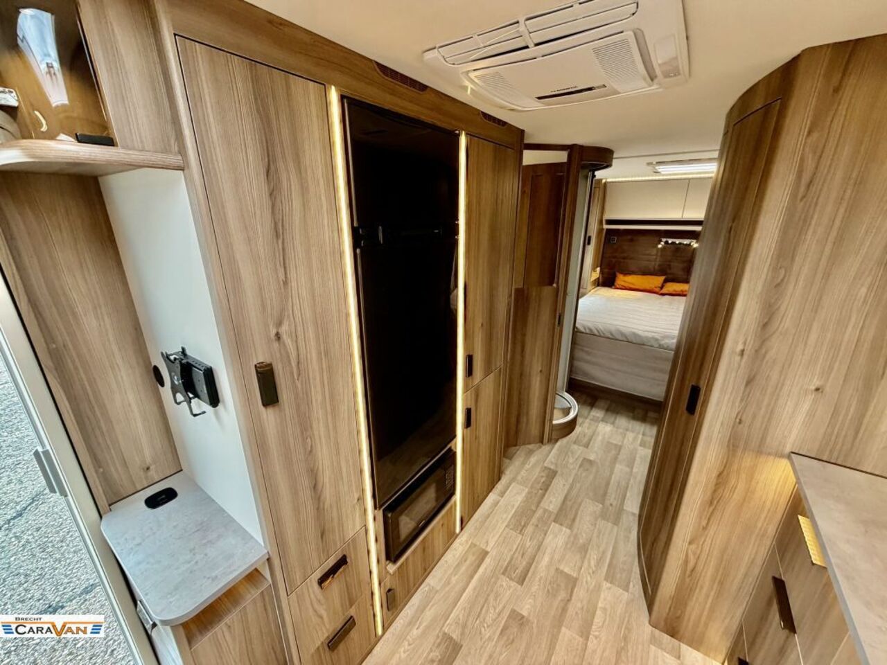 KABE 780 DGLE B10 Queensbett Ansicht 9 für Fahrzeugdetailseite