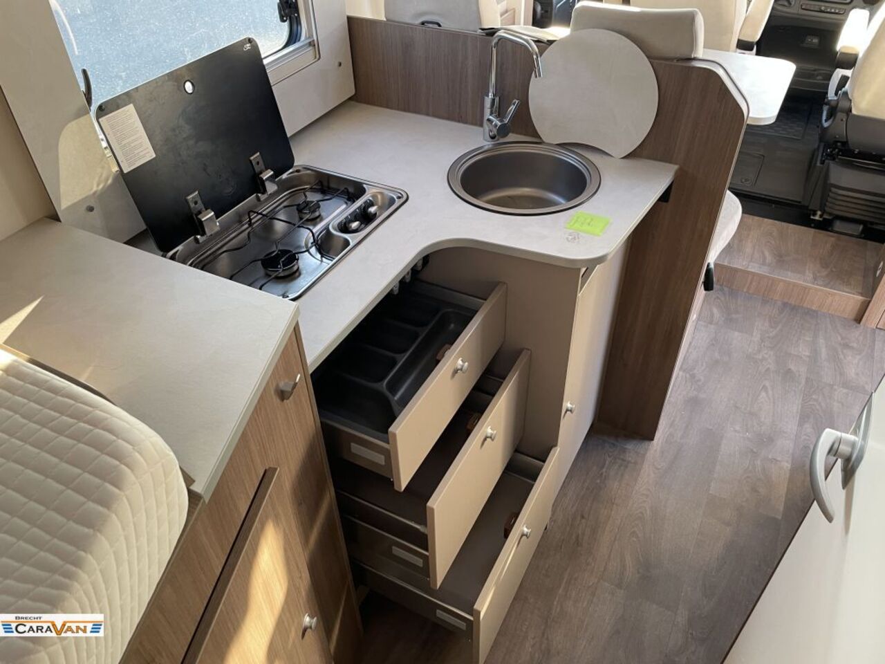 CARADO 338 pro+ Automatik/Navi/RFK/Markise Ansicht 12 für Fahrzeugdetailseite