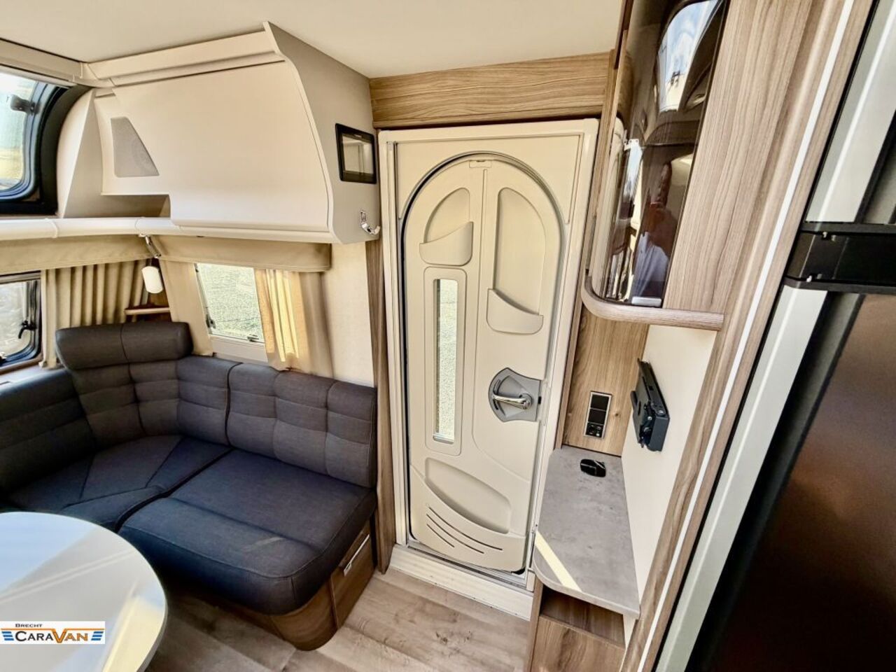 KABE 630 TDL KS E5 - Roadshow Sonderfahrzeug Ansicht 30 für Fahrzeugdetailseite