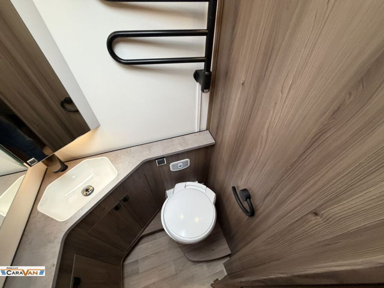 KABE i810 LGB TRAQ Hinterrad-Antrieb Ansicht 13 für Fahrzeugdetailseite