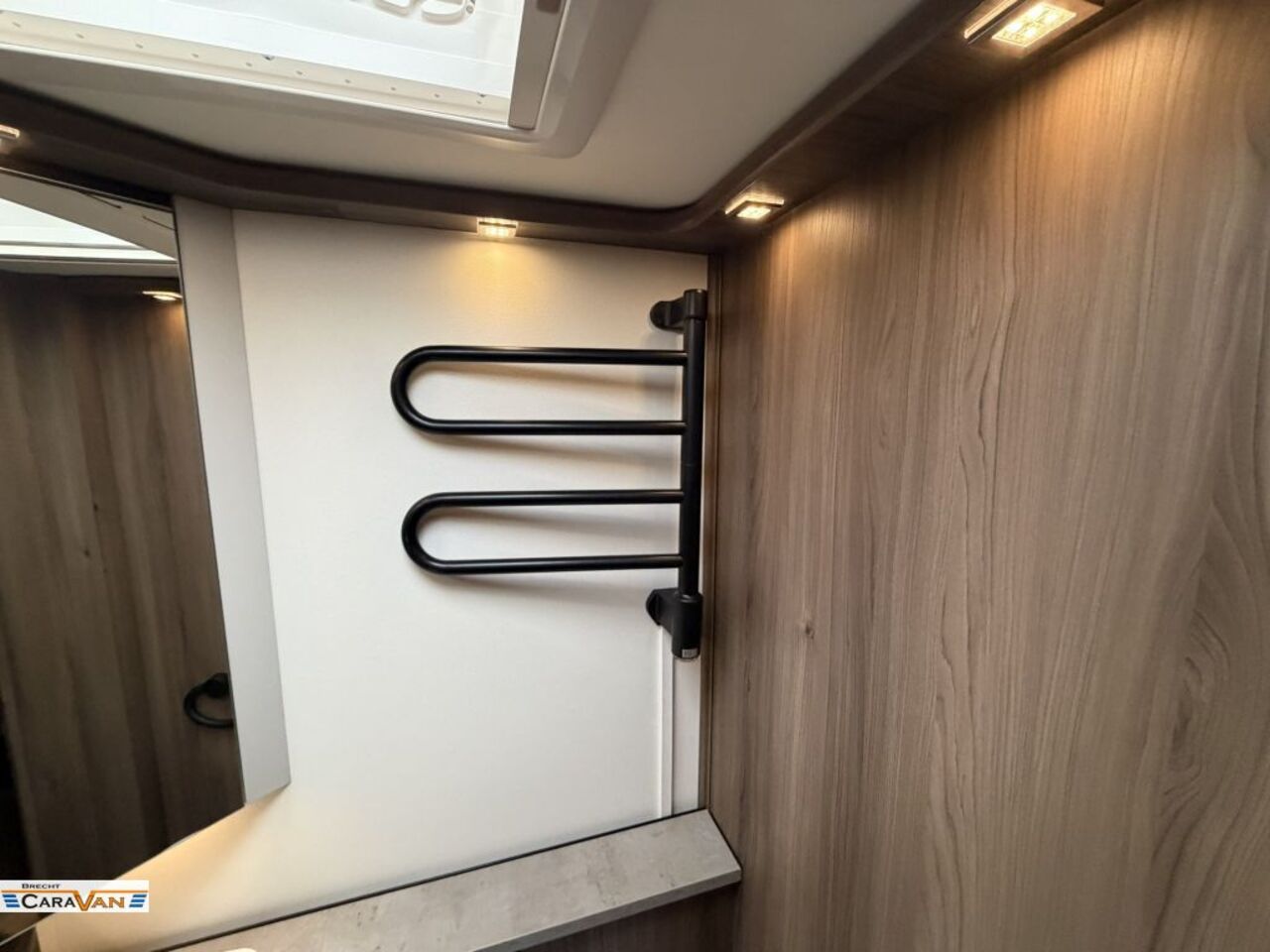 KABE i810 LGB TRAQ Hinterrad-Antrieb Ansicht 14 für Fahrzeugdetailseite