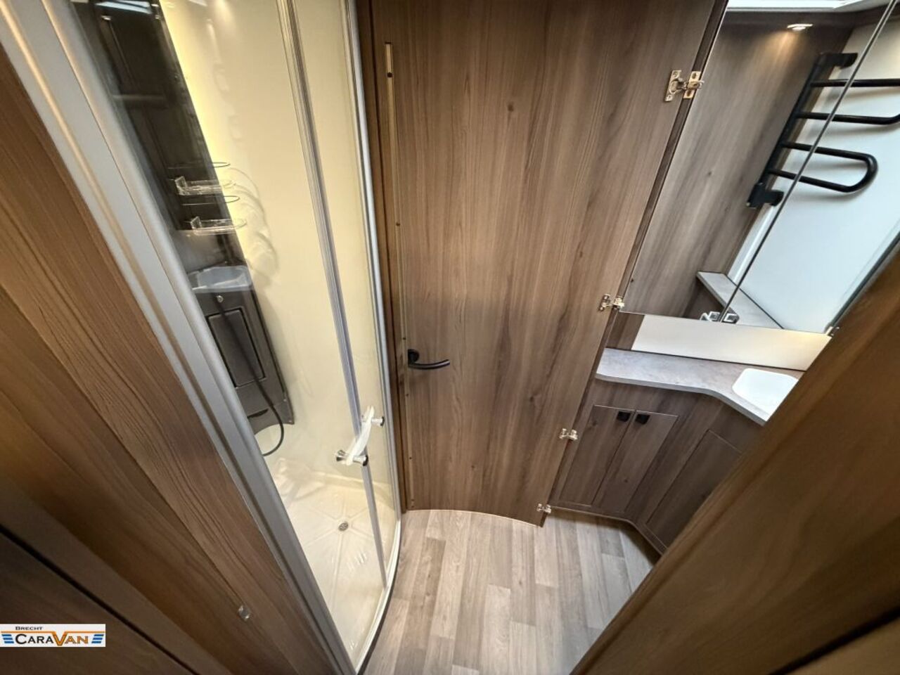 KABE i810 LGB TRAQ Hinterrad-Antrieb Ansicht 15 für Fahrzeugdetailseite