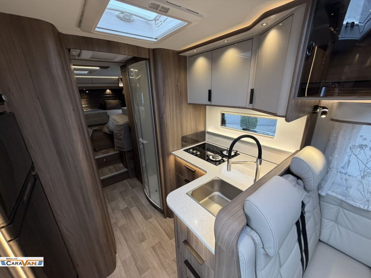 KABE i810 LGB TRAQ Hinterrad-Antrieb Ansicht 7 für Fahrzeugdetailseite